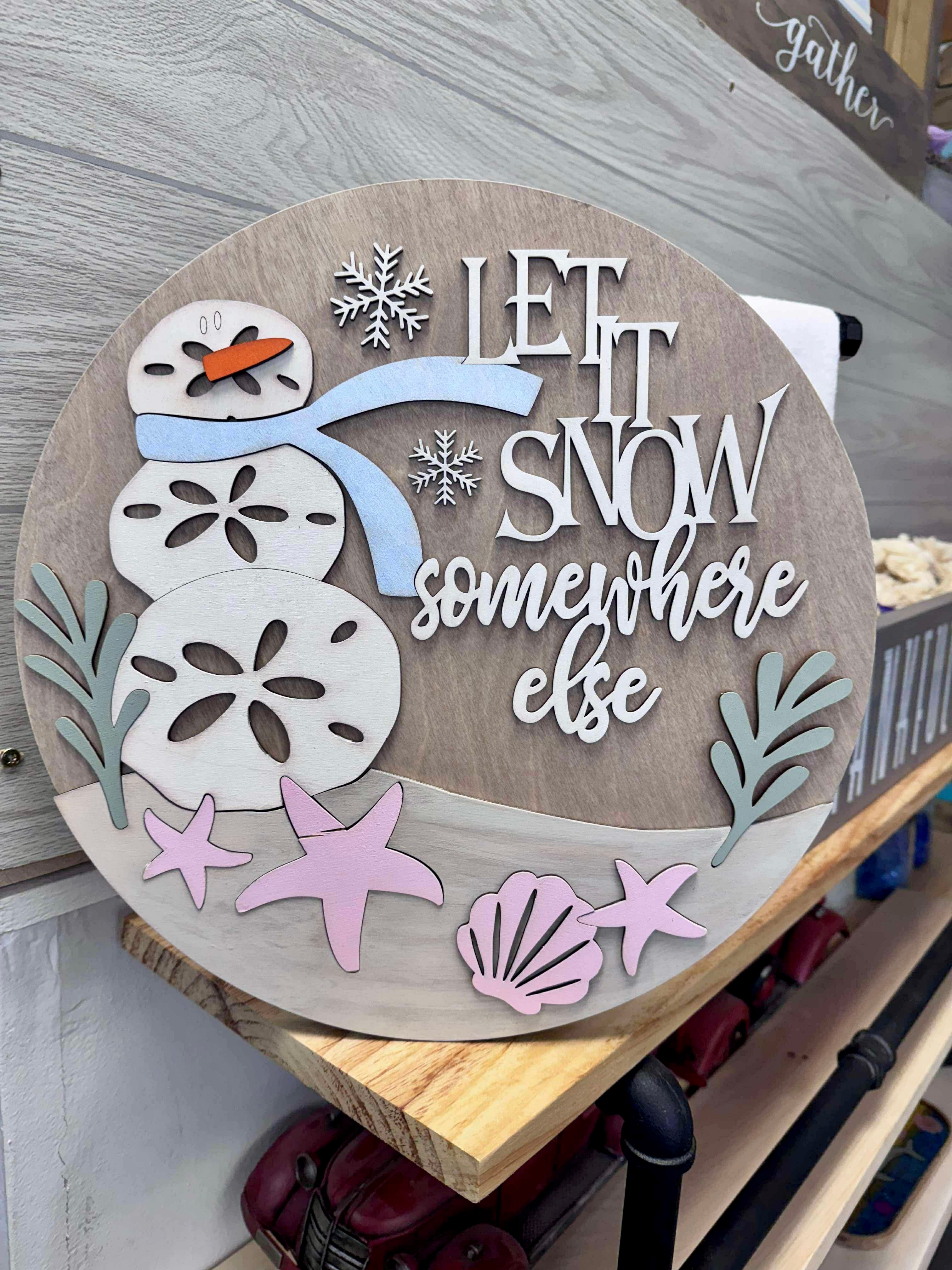HOLIDAY DOOR HANGERS AND ROUNDS WORKSHOP
