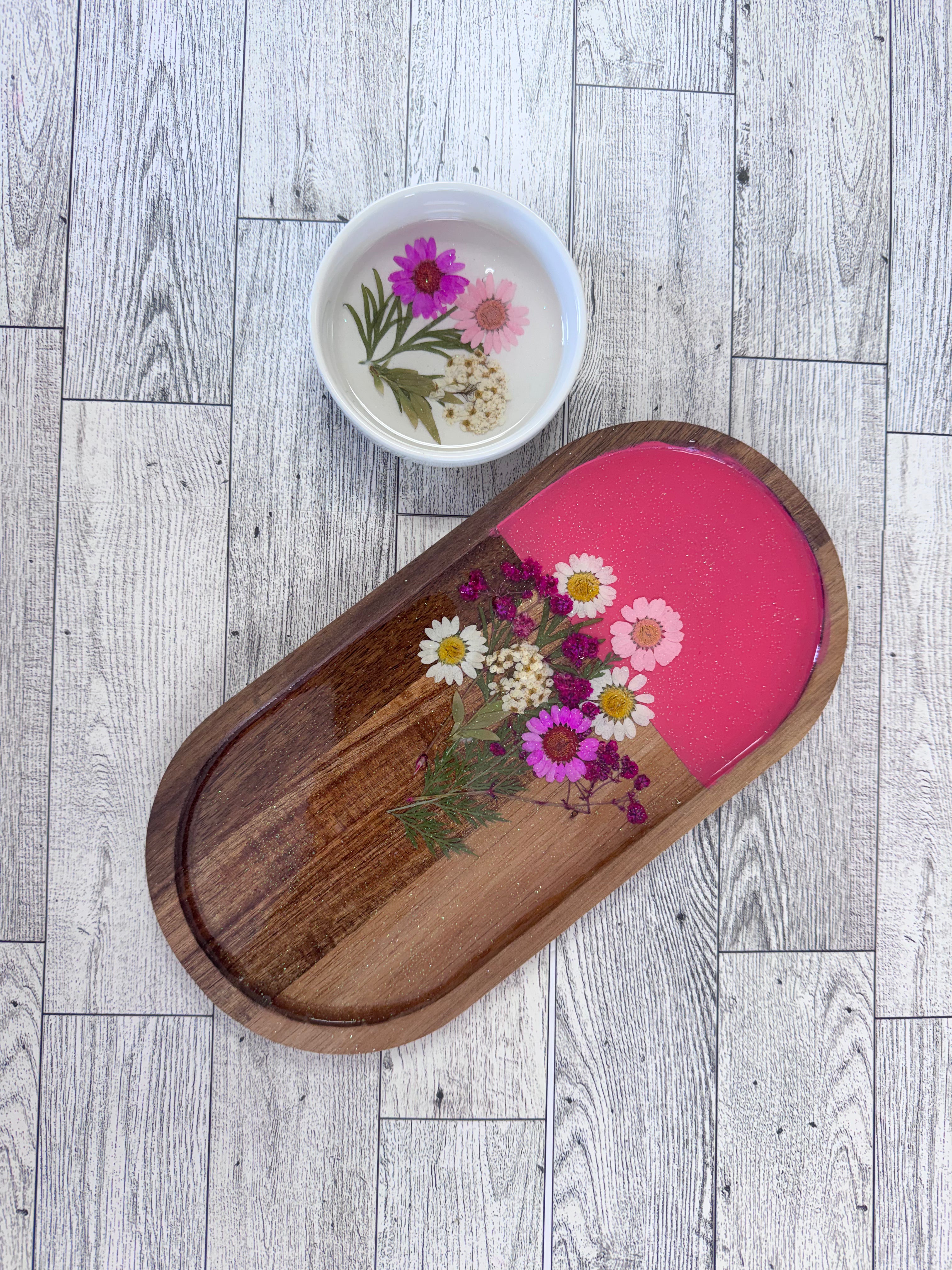 TRINKET & TRAYS