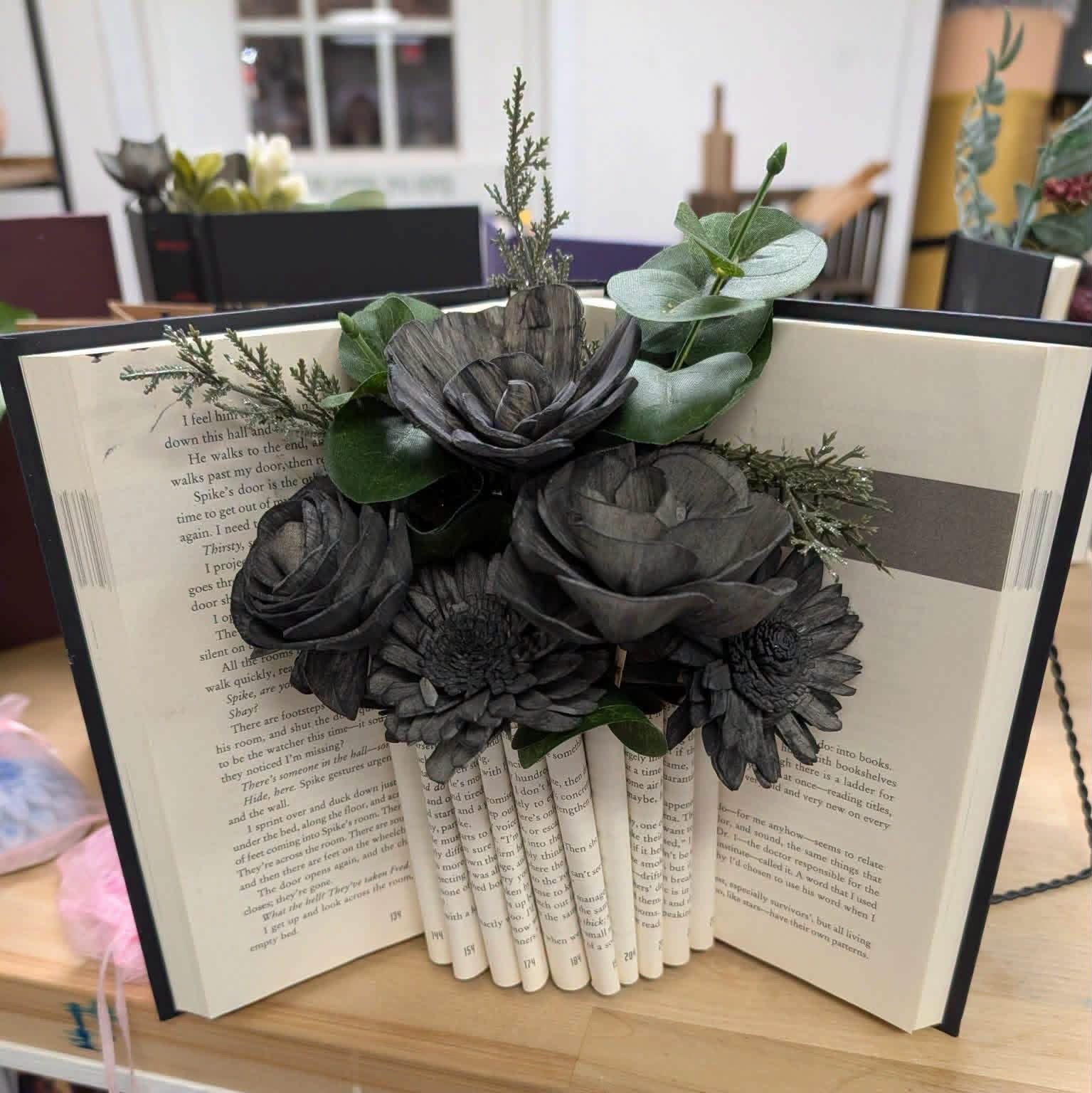 BOOKS & BLOOM