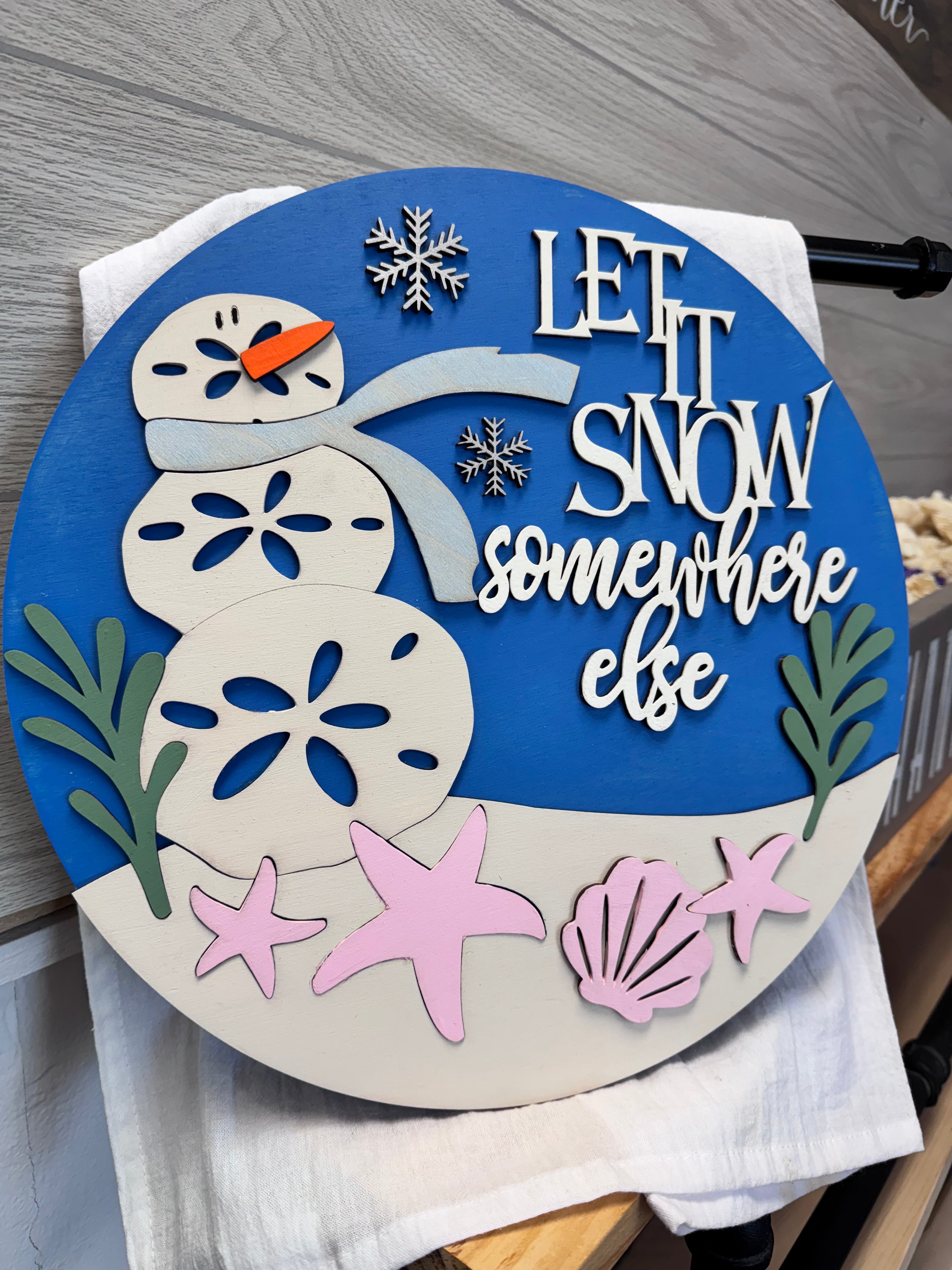 HOLIDAY DOOR HANGERS AND ROUNDS WORKSHOP