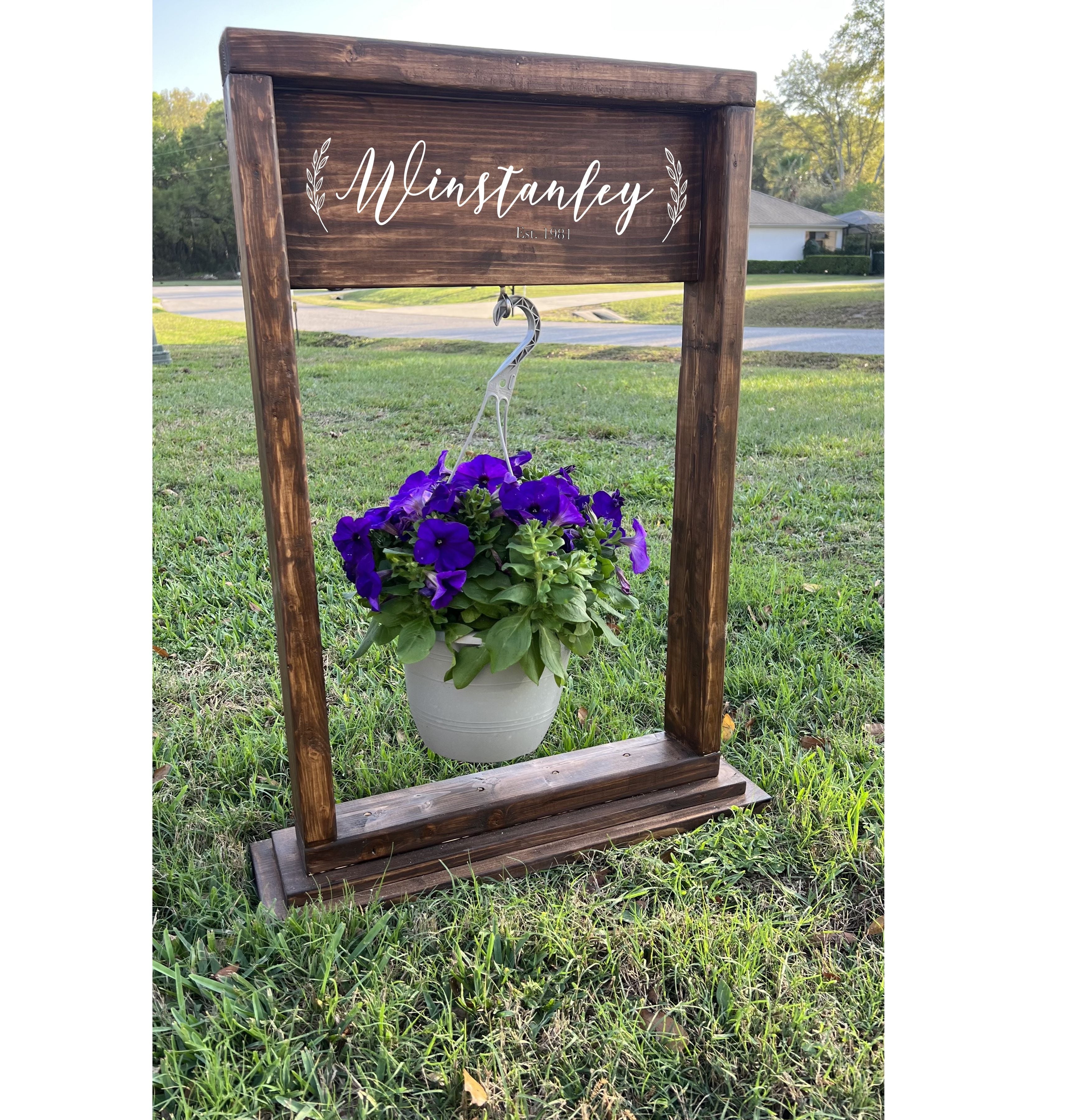 TEAM BUILDING HANGING PLANTER