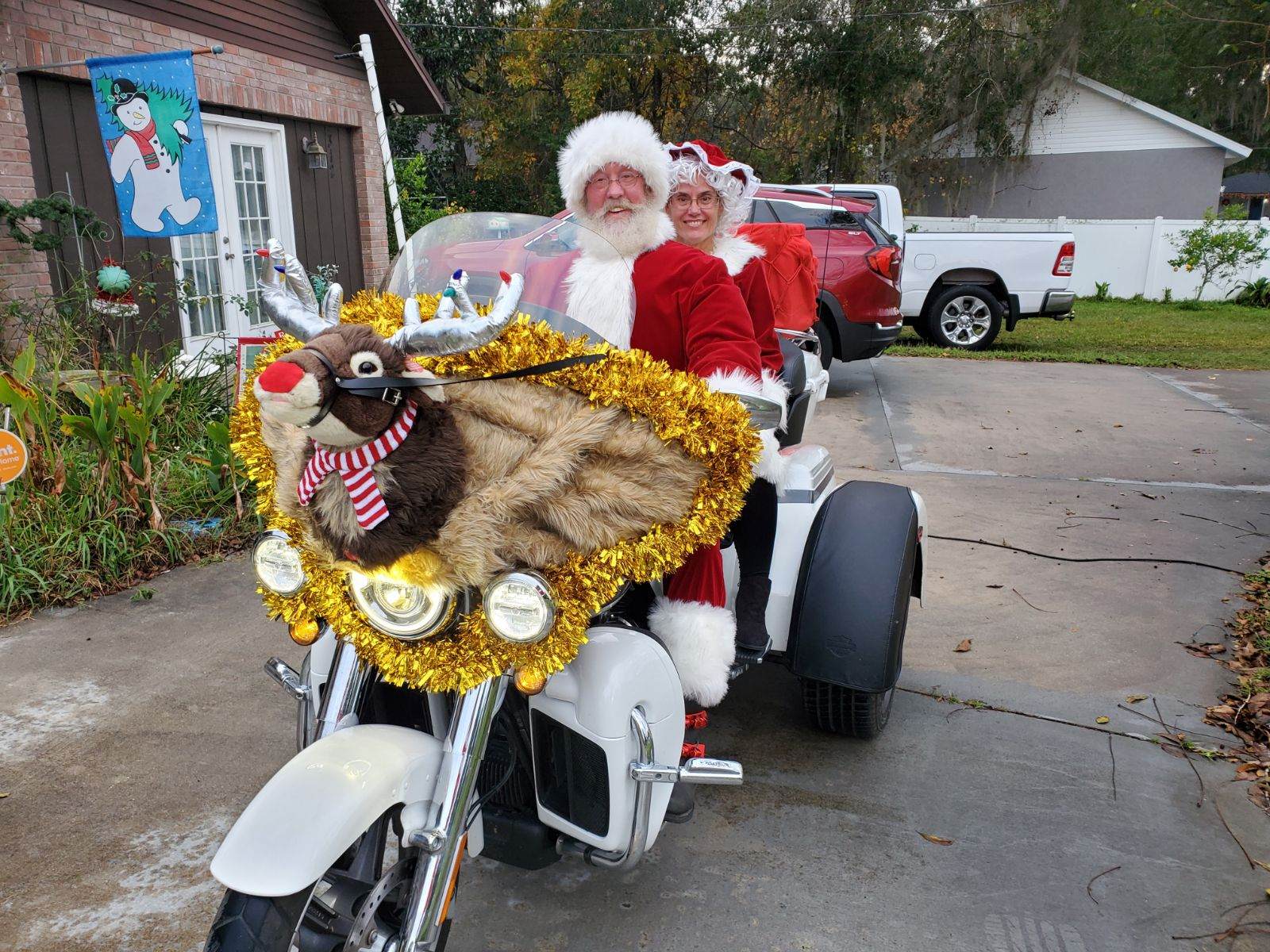 SANTAS AND SQUISHYS