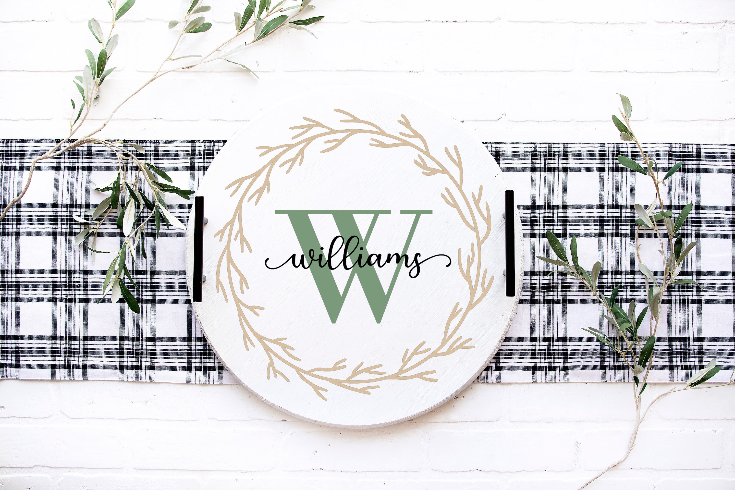 PERSONALIZED ROUND TRAYS