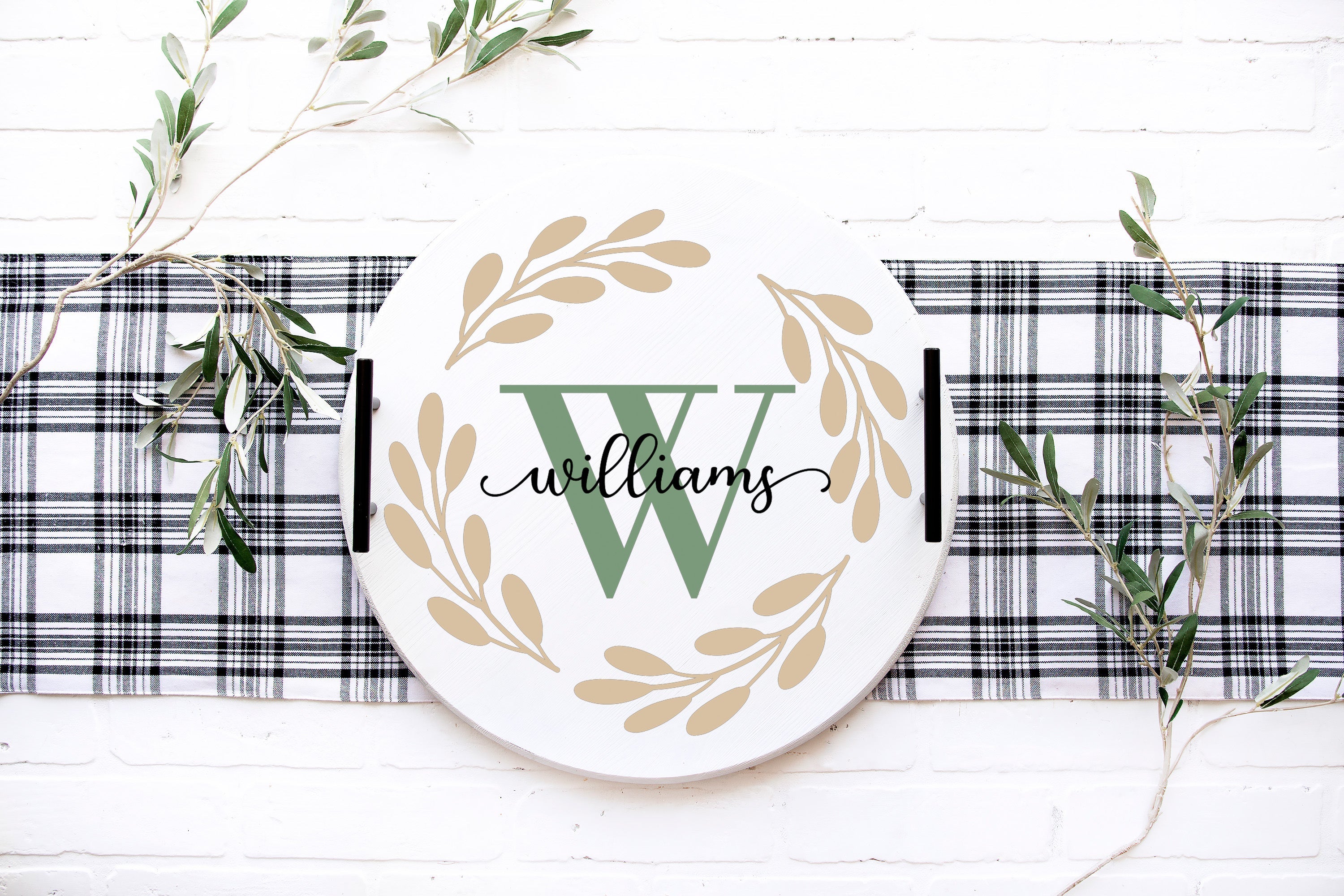 PERSONALIZED ROUND TRAYS